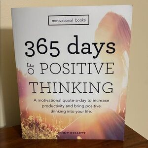 365 Days of Positive Thinking (Motivational Quote Book)